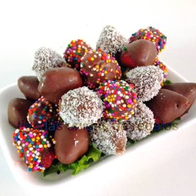 Fresas con chocolate Delivery | Canastas de Chocolates para Regalar - Whatsapp: 980660044