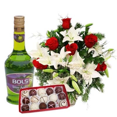 Licor de Manzana, Bombones y Arreglo de Flores  | Rosas Delivery | | Arreglos con Licor - Cod:LIC02