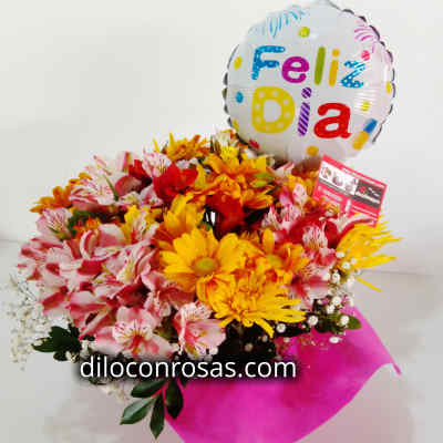 Arreglo con Flores y Globo | Florerias Peru - Whatsapp: 980-660044