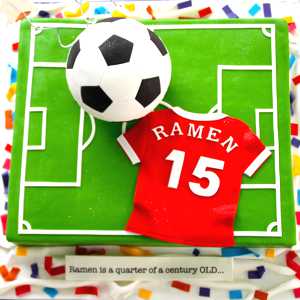 Si eres un amante del fútbol y estás en Lima, Perú, ¡tenemos la torta perfecta para ti! 